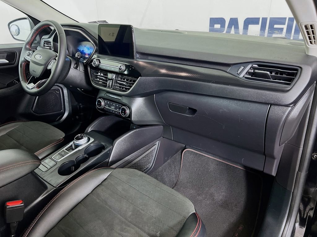 Used 2022 Ford Escape SEL w/ SEL Stealth AWD Package image 35