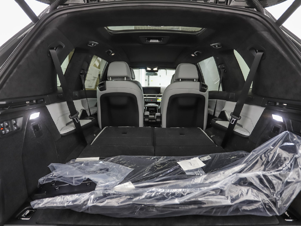 New 2027 BMW X7 xDrive40i w/ Executive Package AWD/4WD image 28
