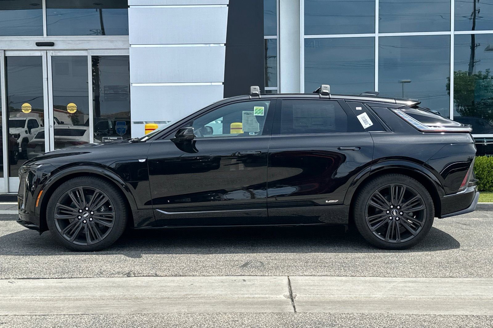 Used 2026 Cadillac Lyriq V w/ LPO, Premium Carpet Package image 7