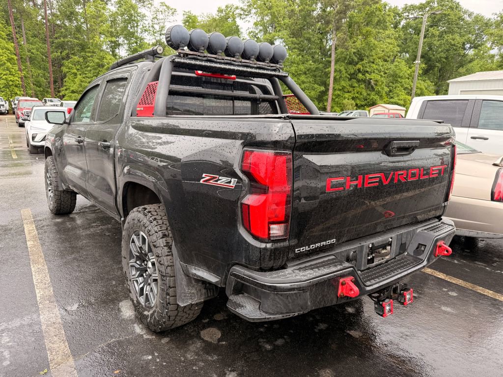 Used 2023 Chevrolet Colorado Z71 w/ Z71 Convenience Package 2 AWD/4WD image 2