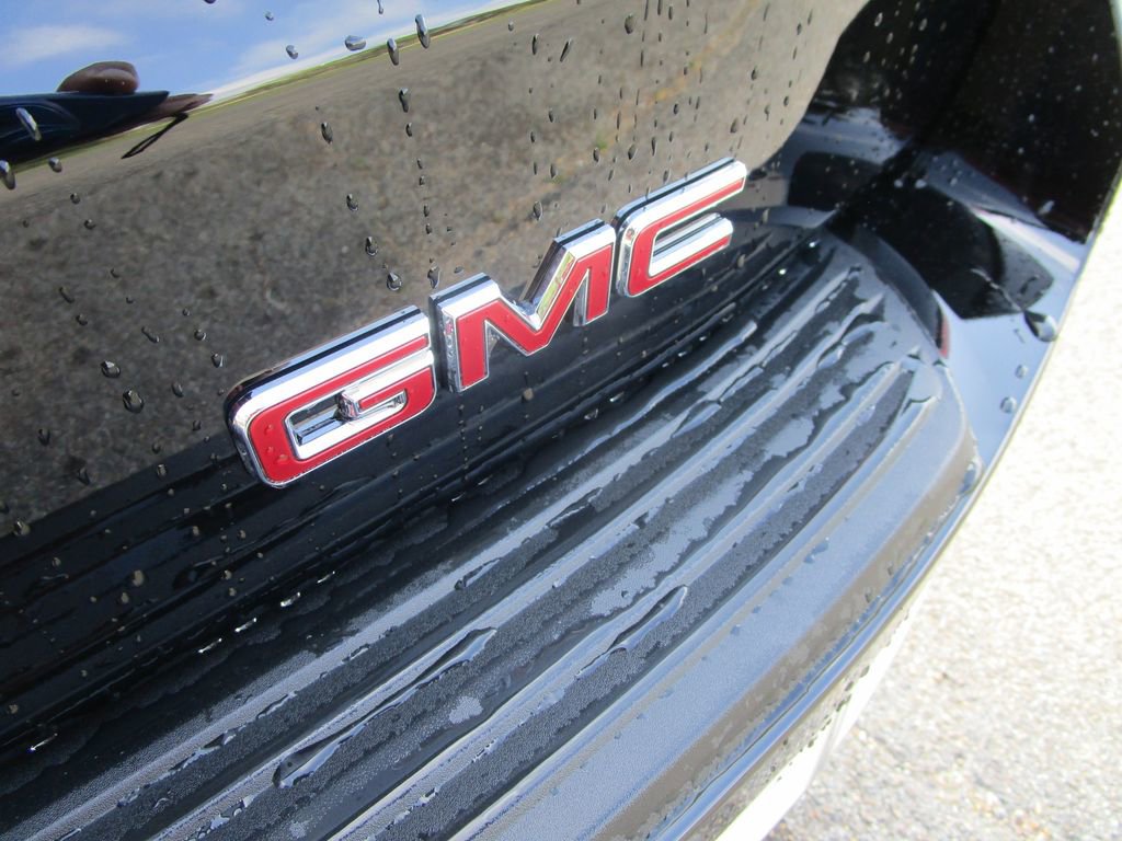 New 2026 GMC Yukon Denali w/ Denali Reserve Package image 10
