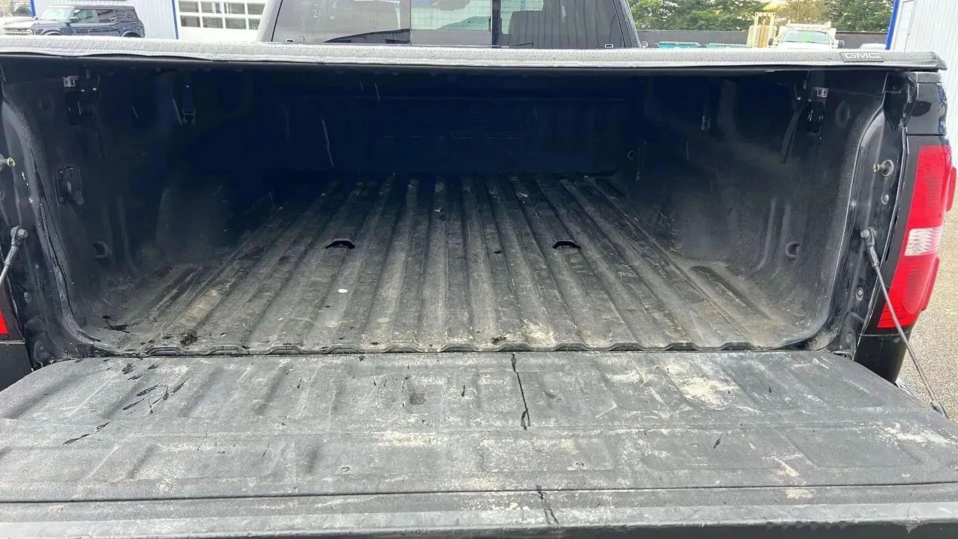 Used 2017 GMC Sierra 3500 Denali AWD/4WD image 10
