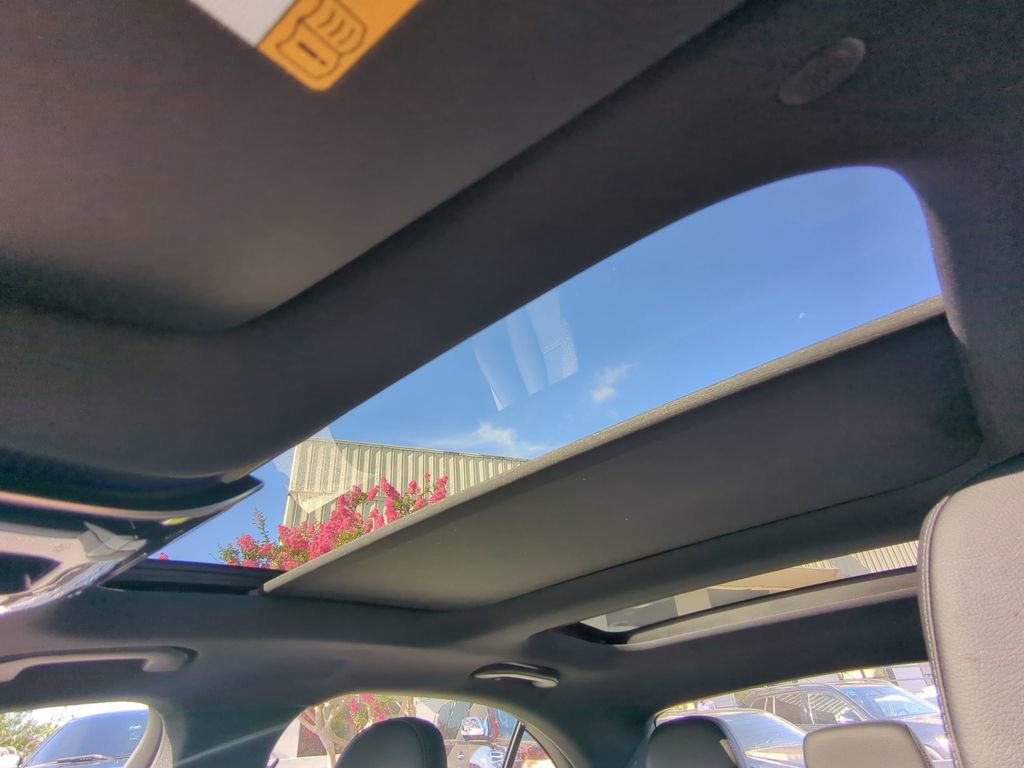 New 2025 Mercedes-Benz C 300 4MATIC Sedan image 16