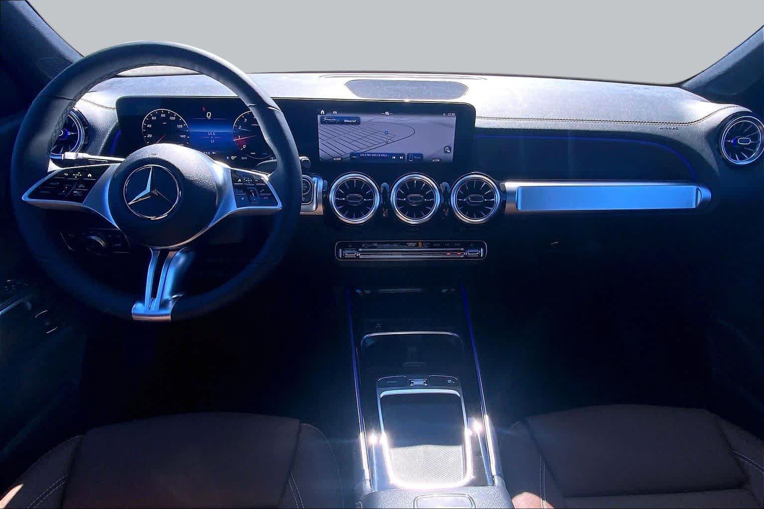 New 2026 Mercedes-Benz GLB 250 4MATIC image 8