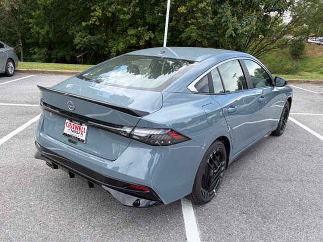 New 2027 Nissan Sentra SR w/ SR All Weather Package FWD image 8