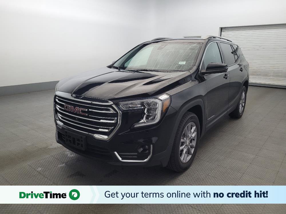 Used 2022 GMC Terrain SLT w/ Tech Package image 1