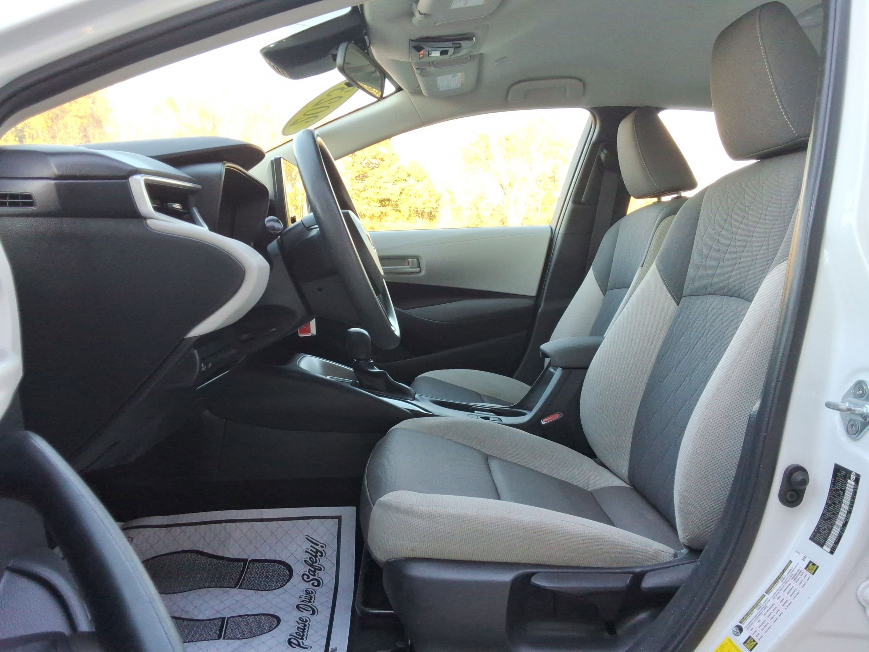 Used 2023 Toyota Corolla LE image 26