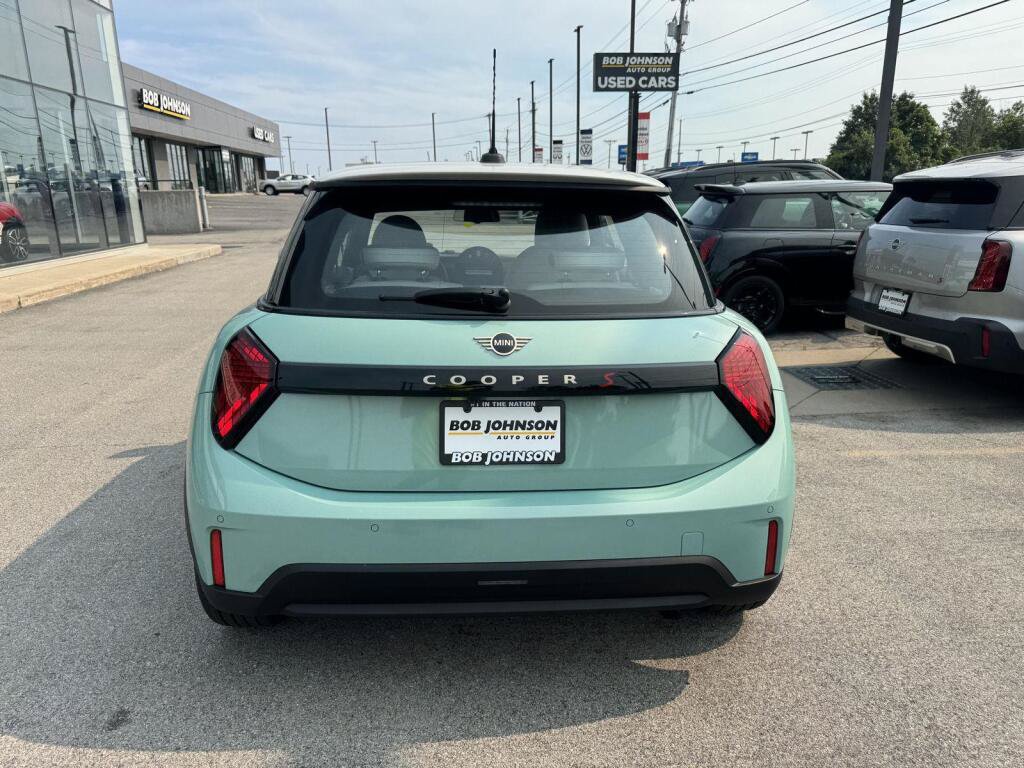 New 2026 MINI Cooper S FWD image 7
