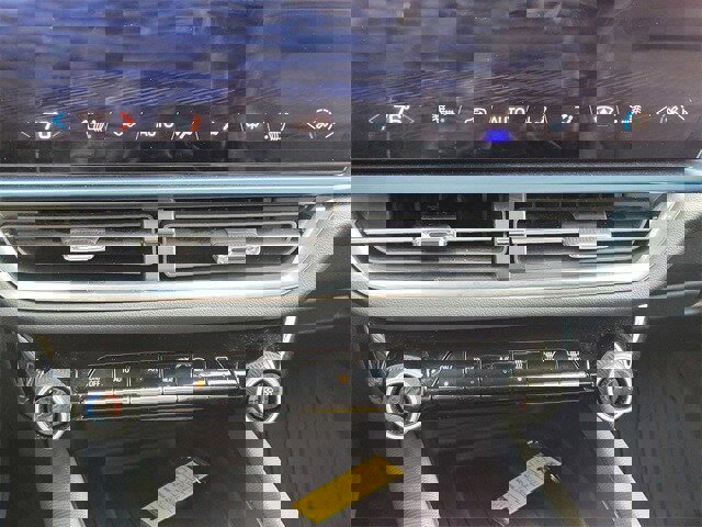 Used 2024 Chevrolet Equinox EV LT image 20