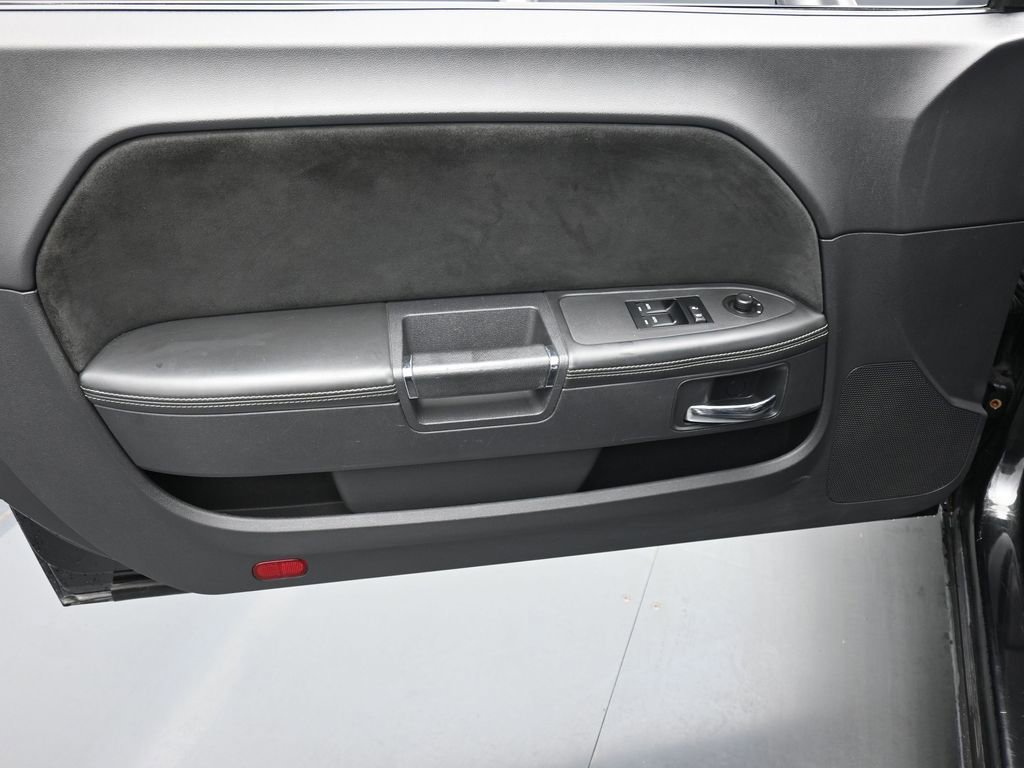 Used 2009 Dodge Challenger SRT8 w/ SRT Option Group II image 9