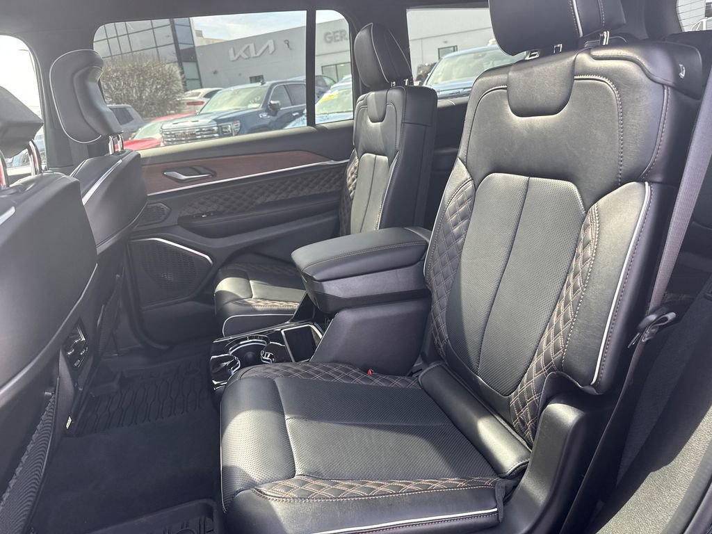 Used 2024 Jeep Grand Cherokee L Summit w/ MOPAR Finishing Package image 34