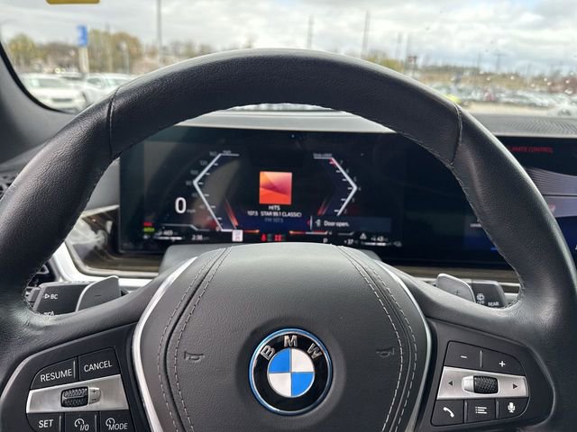 Used 2025 BMW X5 xDrive50e AWD/4WD image 18