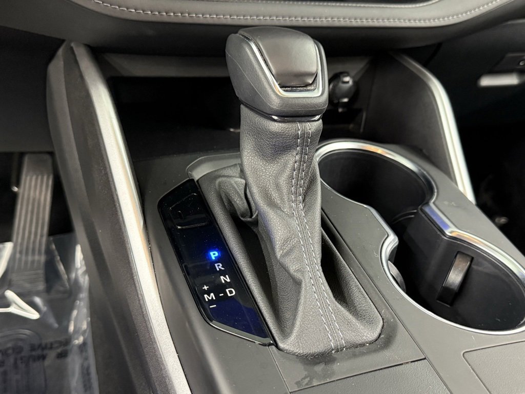 Used 2024 Toyota Highlander XLE image 27