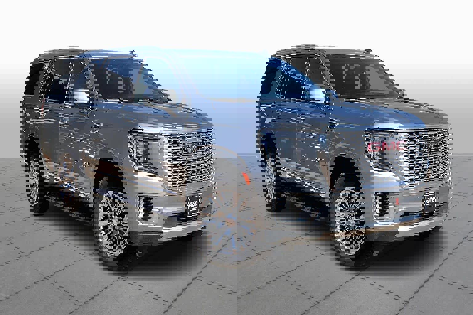 Certified 2023 GMC Yukon Denali image 3