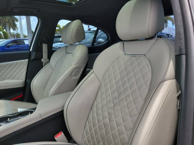Used 2023 Genesis G70 3.3T Sport Prestige w/ Sport Prestige Package RWD image 14