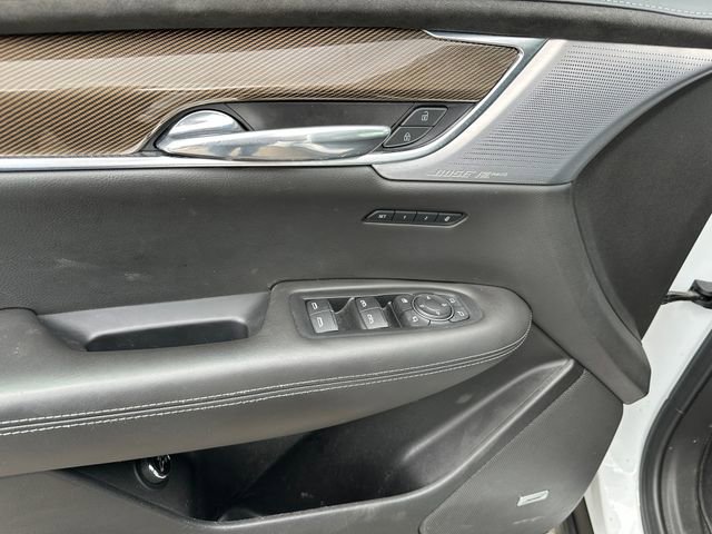 Used 2022 Cadillac XT6 Sport w/ Platinum Package image 24