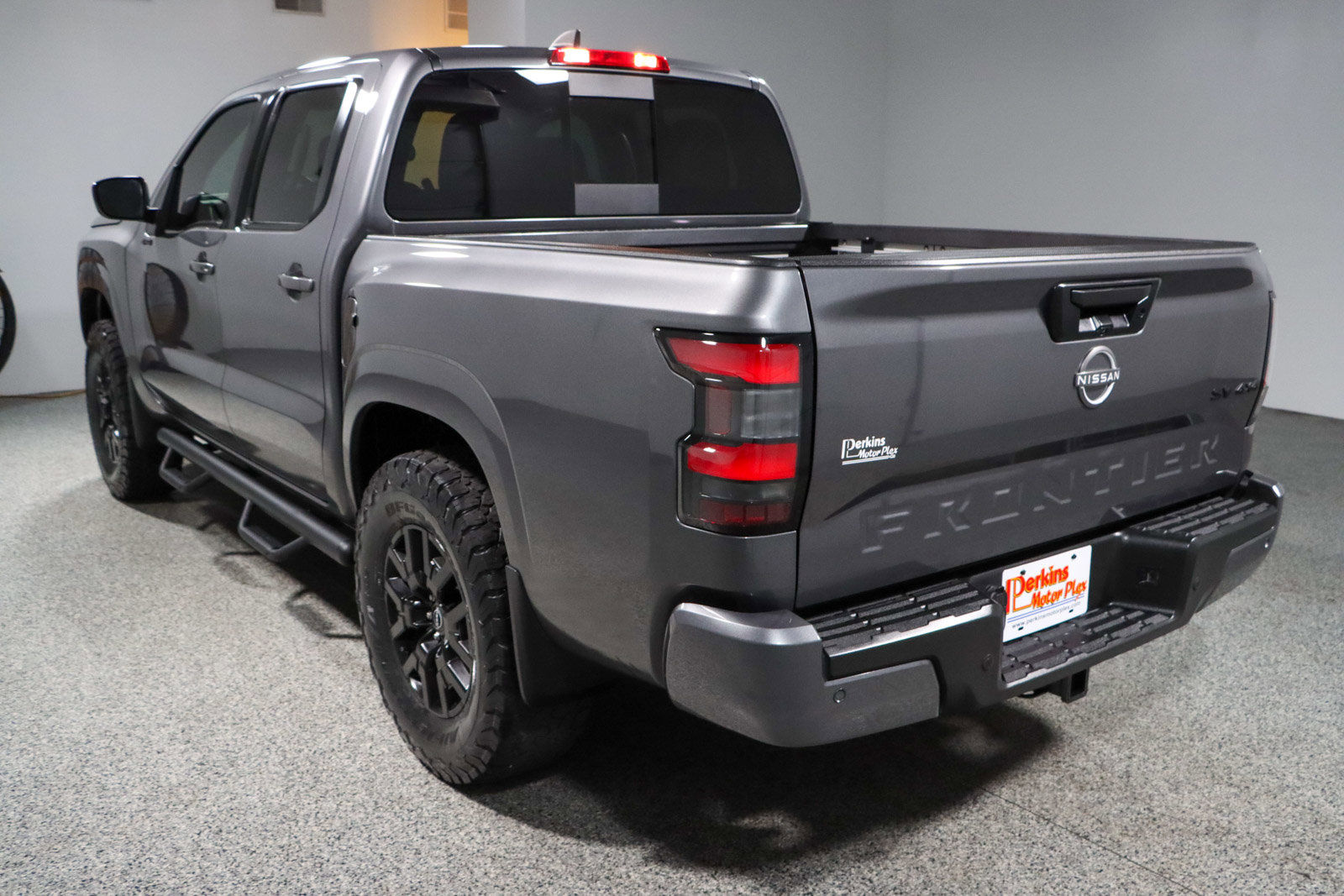 Used 2023 Nissan Frontier SV w/ SV Convenience Package AWD/4WD image 9