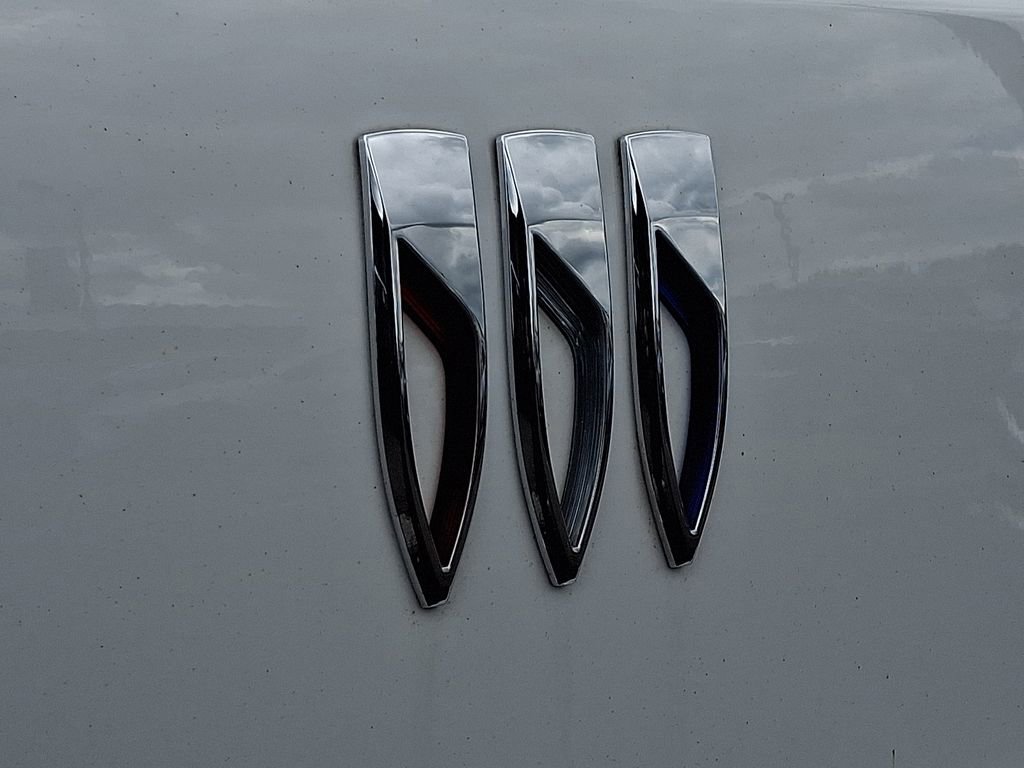 Certified 2024 Buick Encore GX Preferred FWD image 28