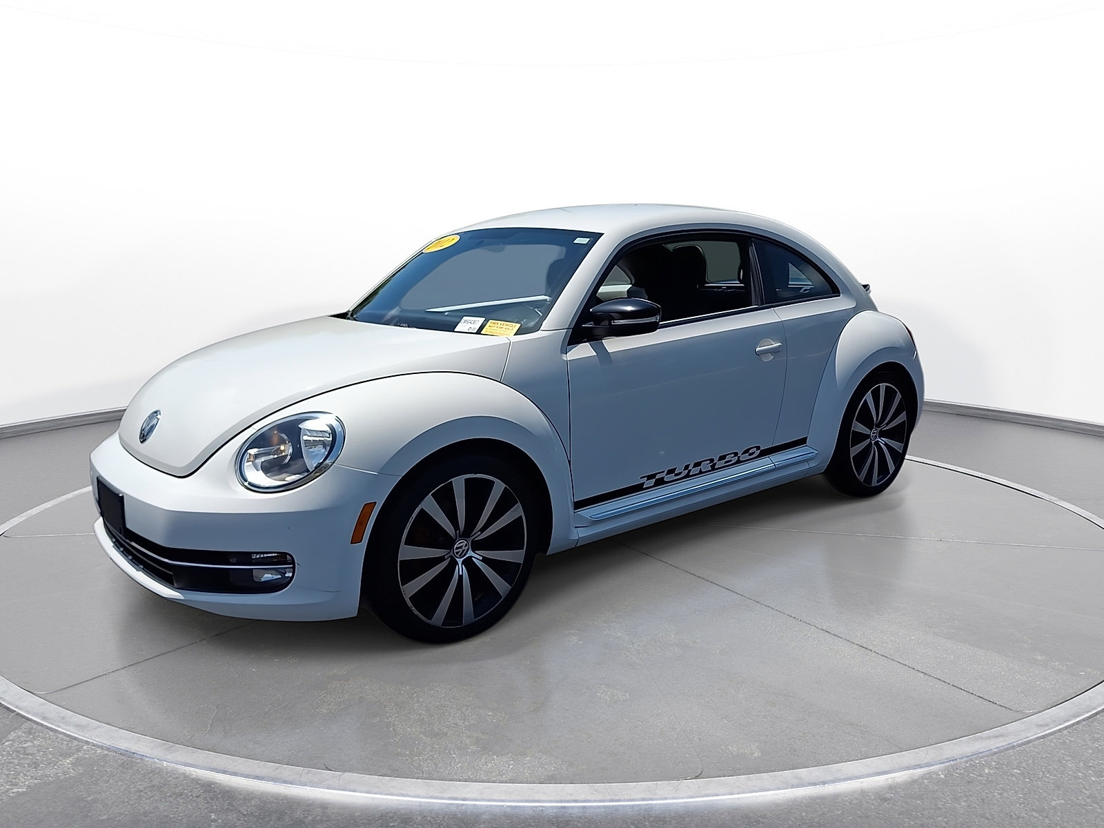 Used 2012 Volkswagen Beetle Turbo FWD image 4