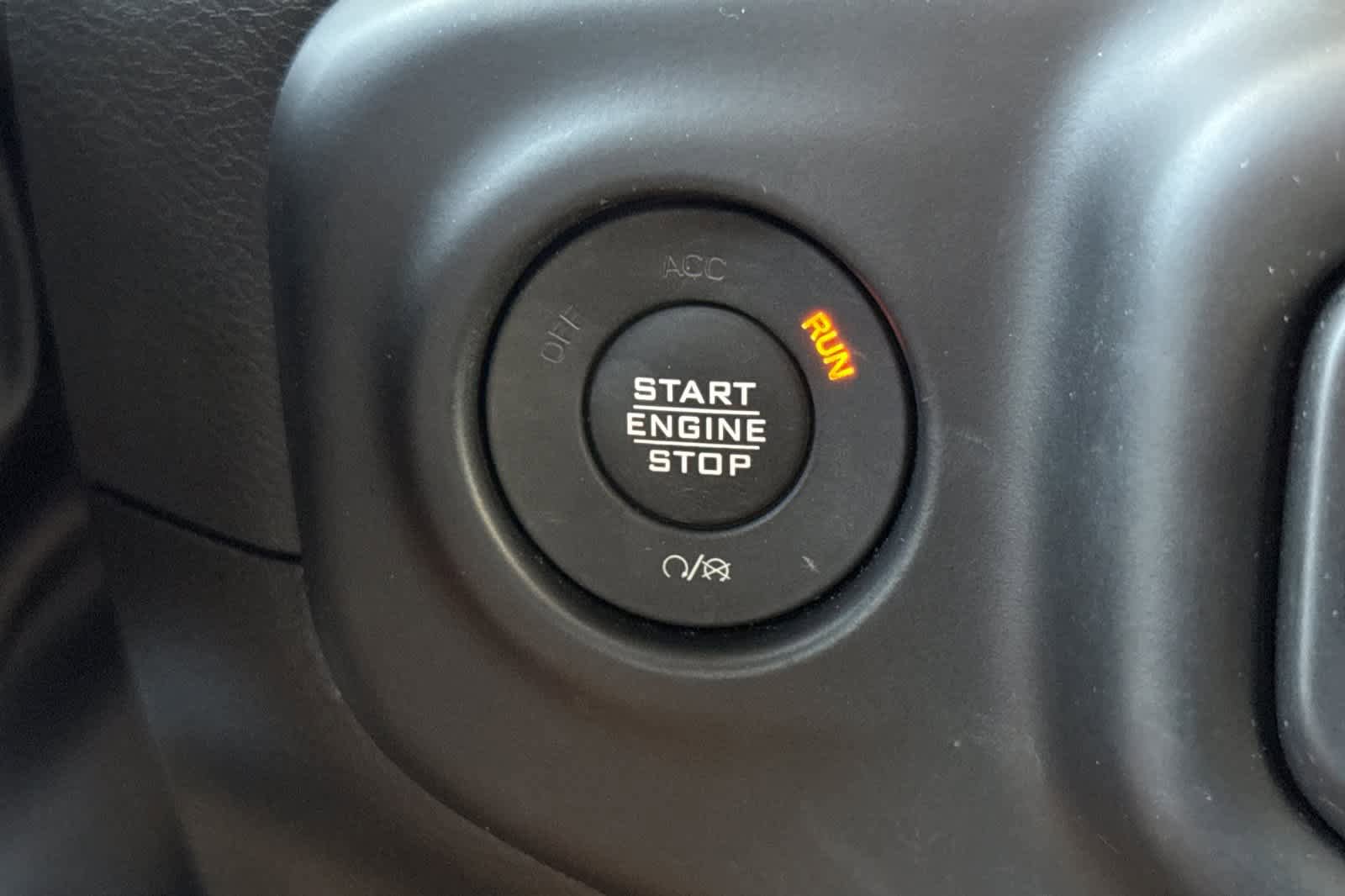 Used 2022 Jeep Wrangler Sport AWD/4WD image 23
