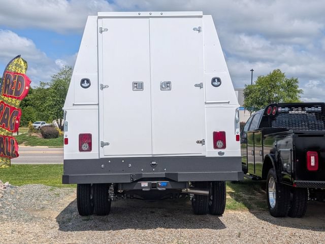 New 2026 RAM 5500 Tradesman w/ Chrome Appearance Group AWD/4WD image 6