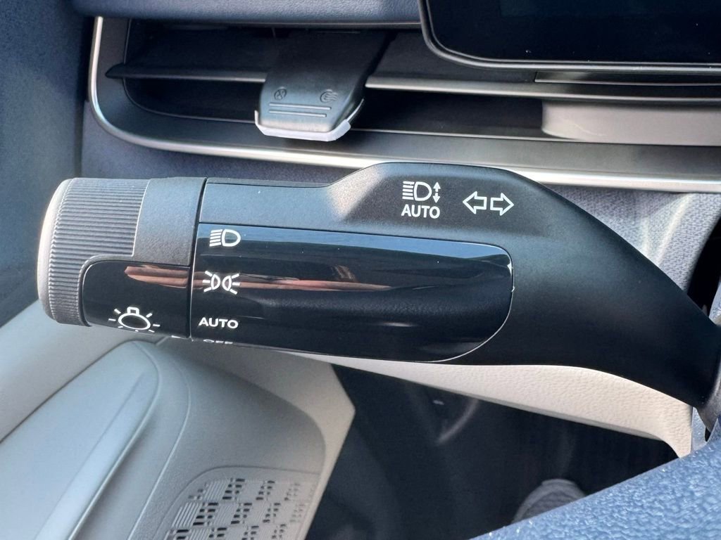 New 2026 Kia Carnival EX image 19