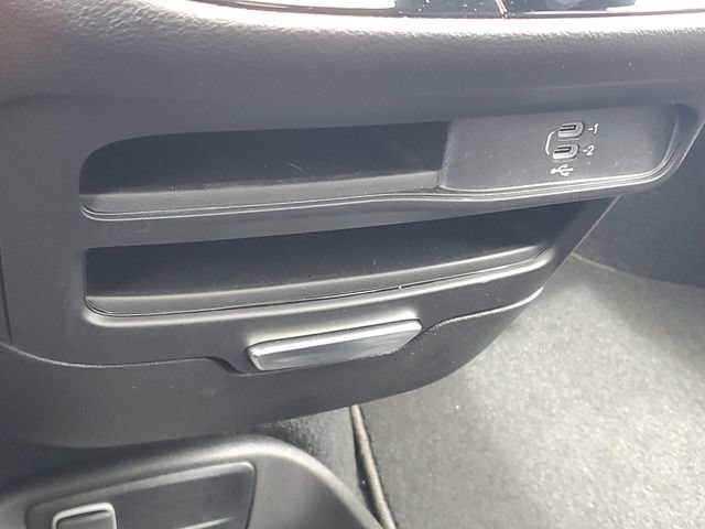 New 2027 Chrysler Pacifica Select AWD/4WD image 30