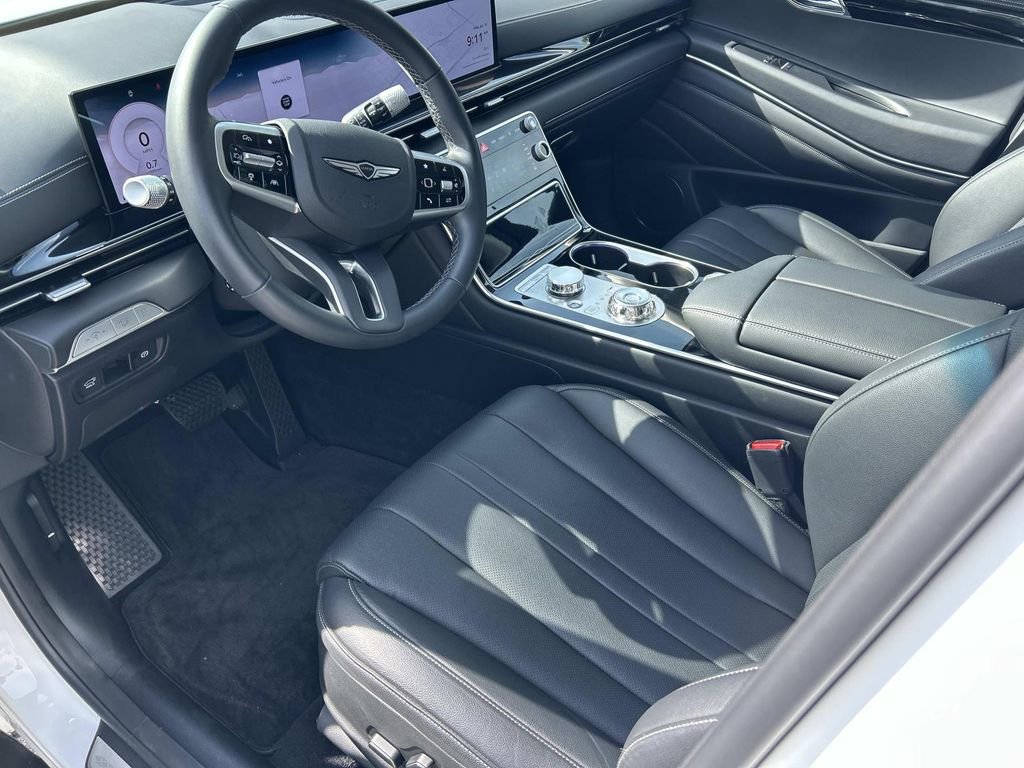 Used 2025 Genesis GV80 2.5T Standard AWD/4WD image 15