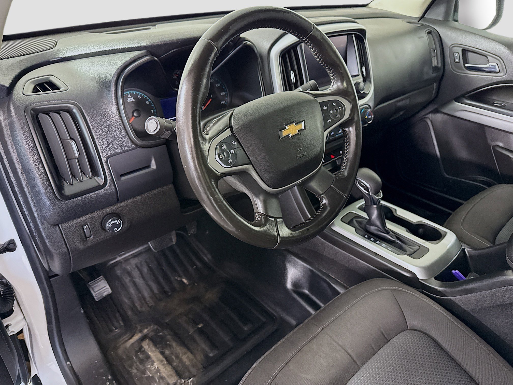 Used 2022 Chevrolet Colorado LT w/ Fleet Safety Package image 22