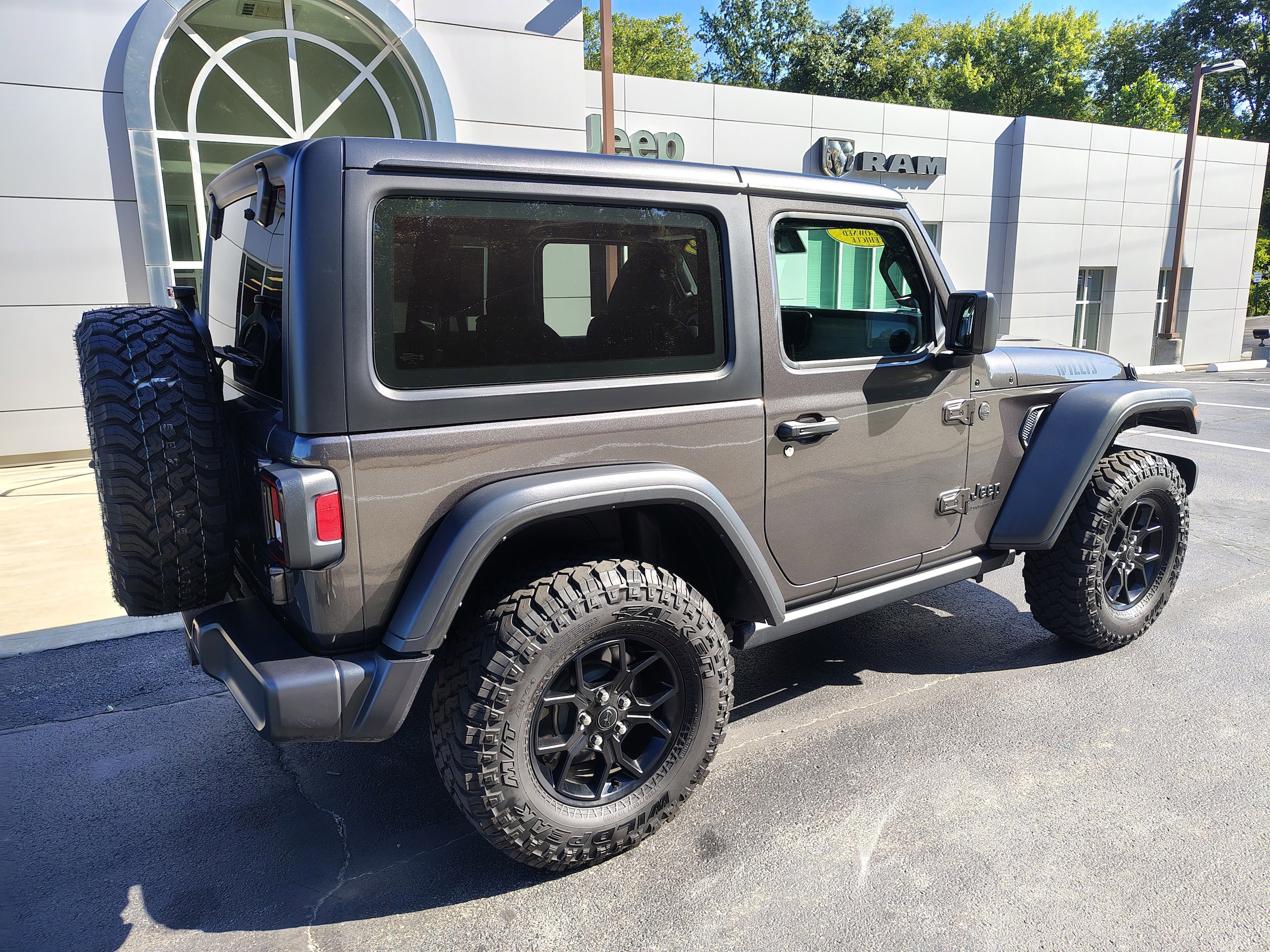 Certified 2024 Jeep Wrangler Willys image 14