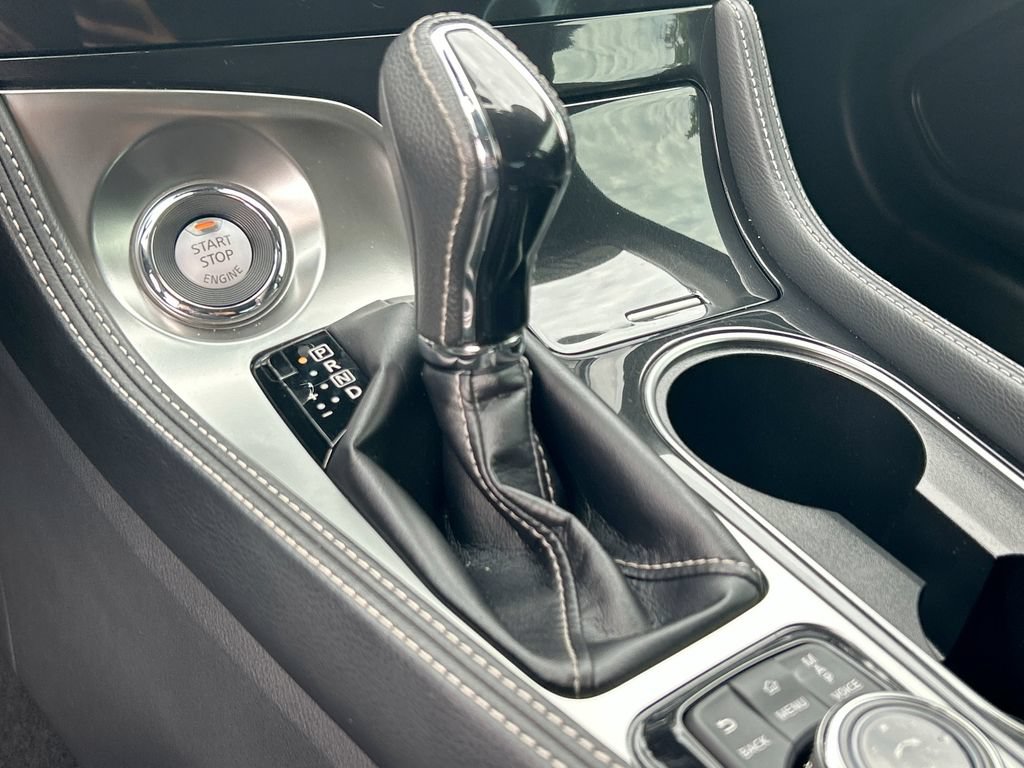 Used 2022 Nissan Maxima Platinum w/ Sport Mat Group FWD image 16