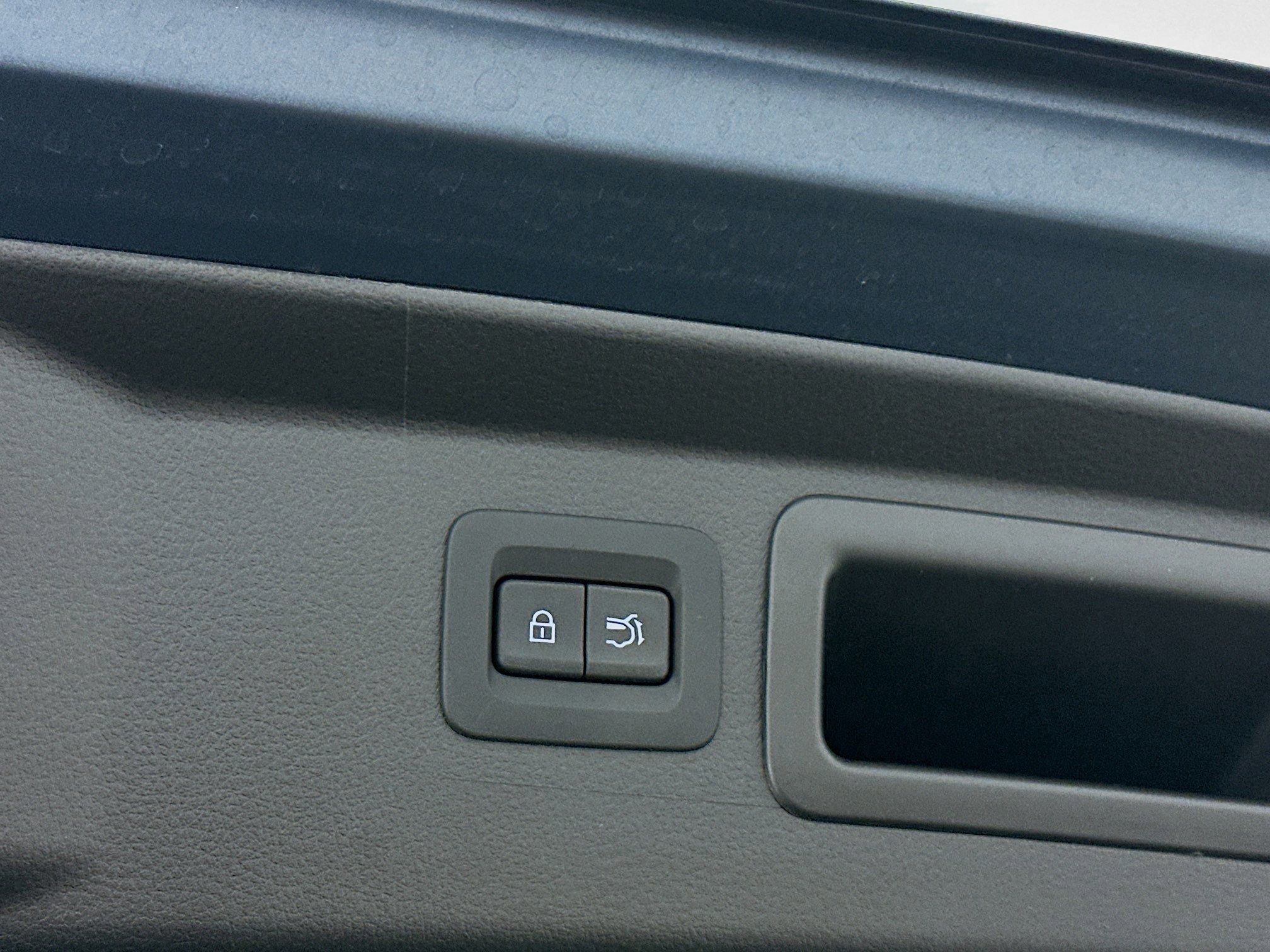 Used 2025 MAZDA CX-50 2.5 Hybrid w/ Premium Plus Pkg image 32