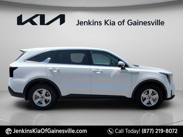 New 2026 Kia Sorento LX FWD image 2