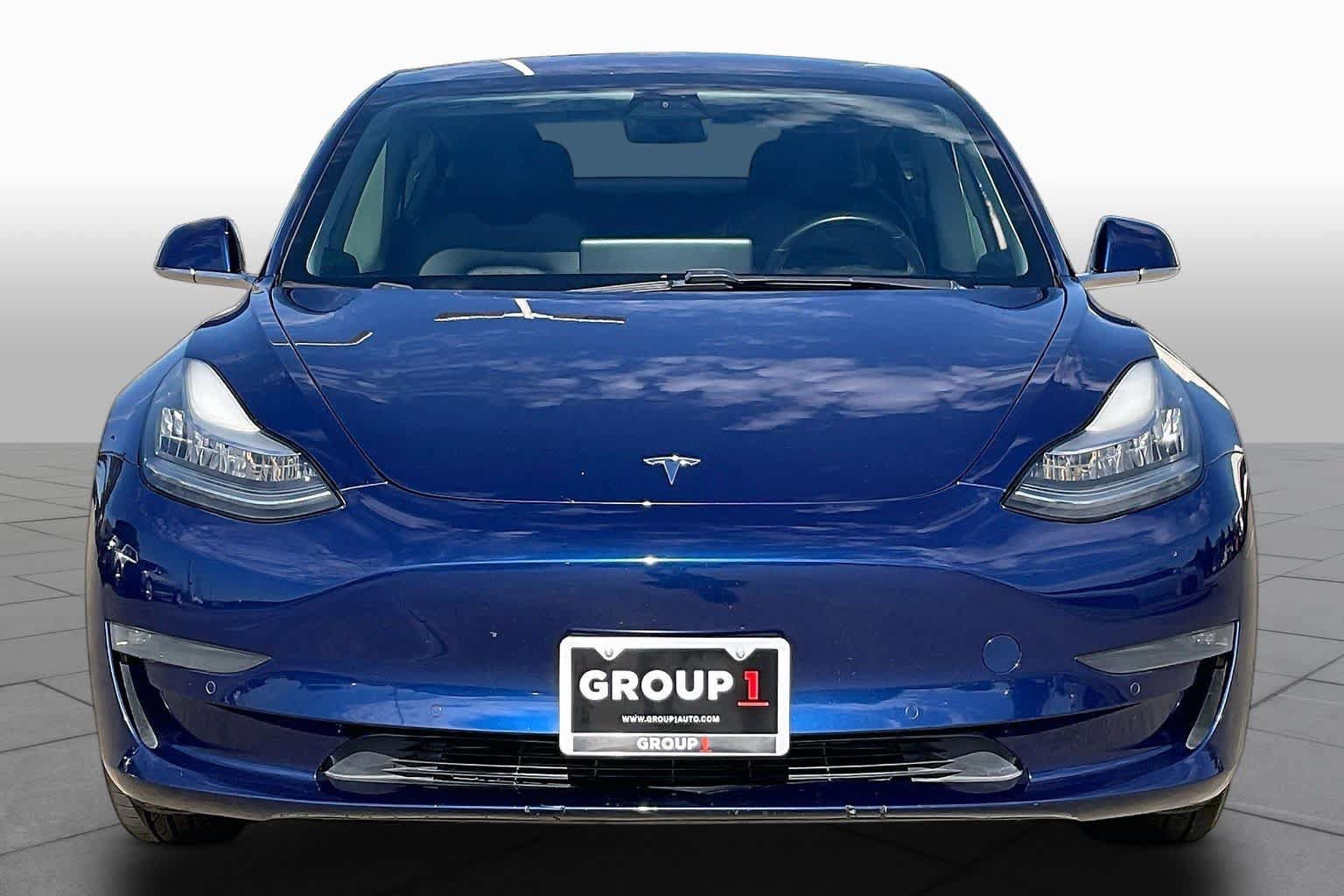 Used 2019 Tesla Model 3 Standard Range RWD image 3