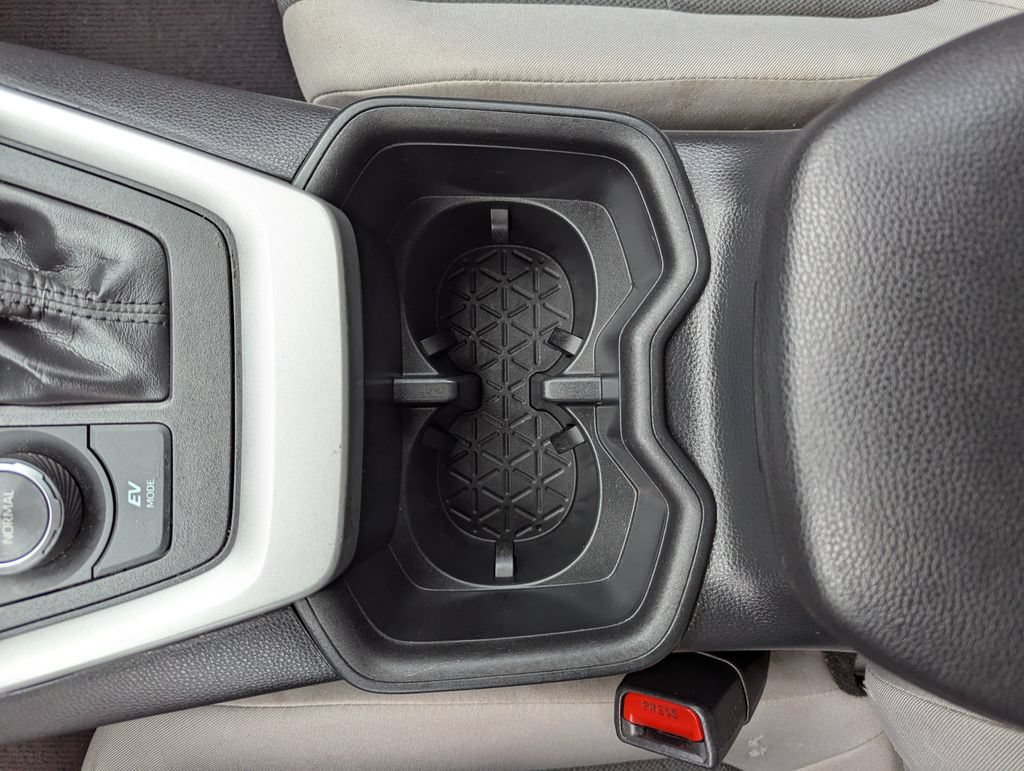 Used 2023 Toyota RAV4 XLE AWD/4WD image 26