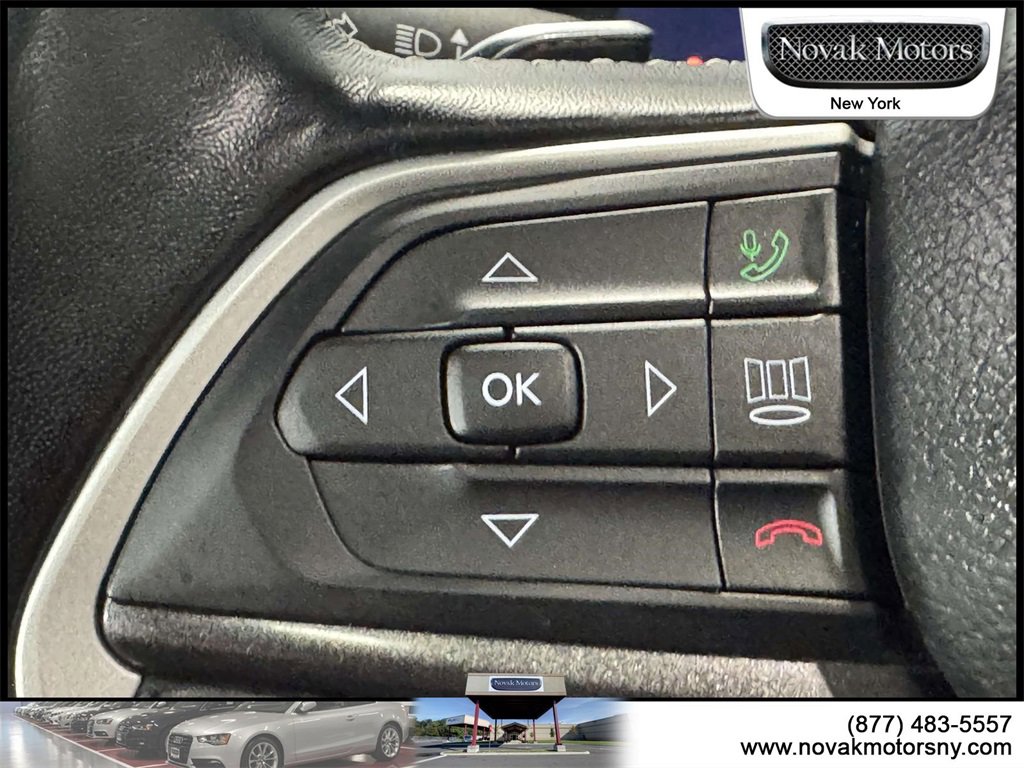 Used 2022 Jeep Grand Cherokee Altitude image 16