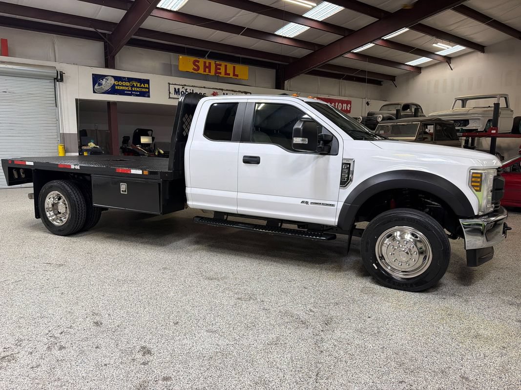 Used 2018 Ford F550 4x4 SuperCab Super Duty image 10