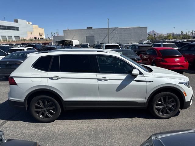 Certified 2023 Volkswagen Tiguan SE AWD/4WD image 3