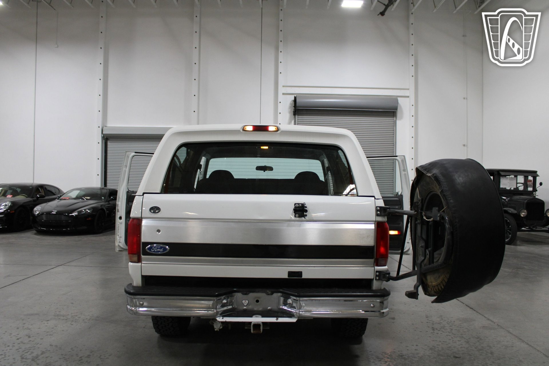 Used 1992 Ford Bronco XLT AWD/4WD image 38