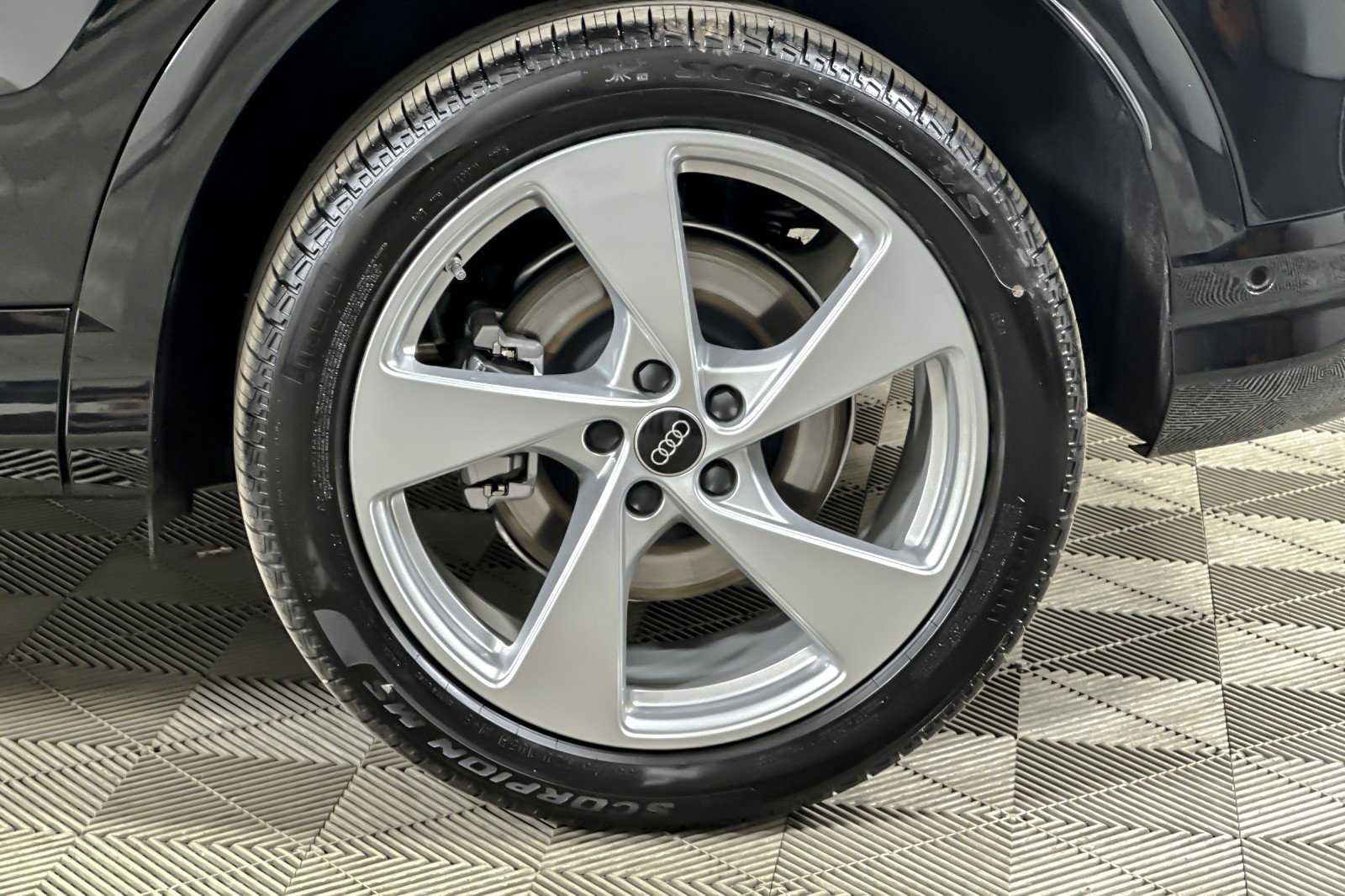 New 2025 Audi Q5 Premium Plus image 23