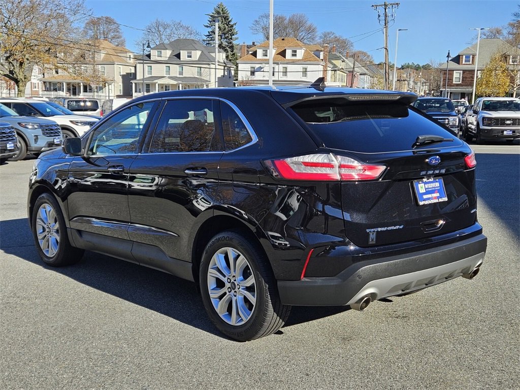 Used 2022 Ford Edge Titanium image 3