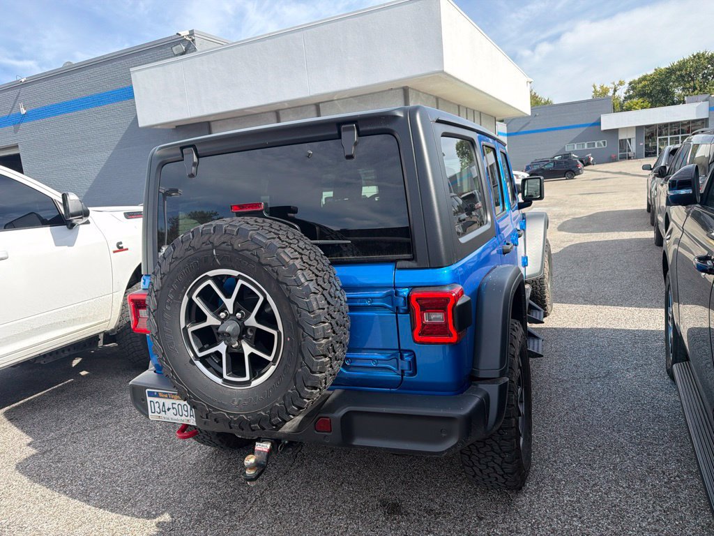 Used 2024 Jeep Wrangler Unlimited Rubicon w/ Safety Group AWD/4WD image 7