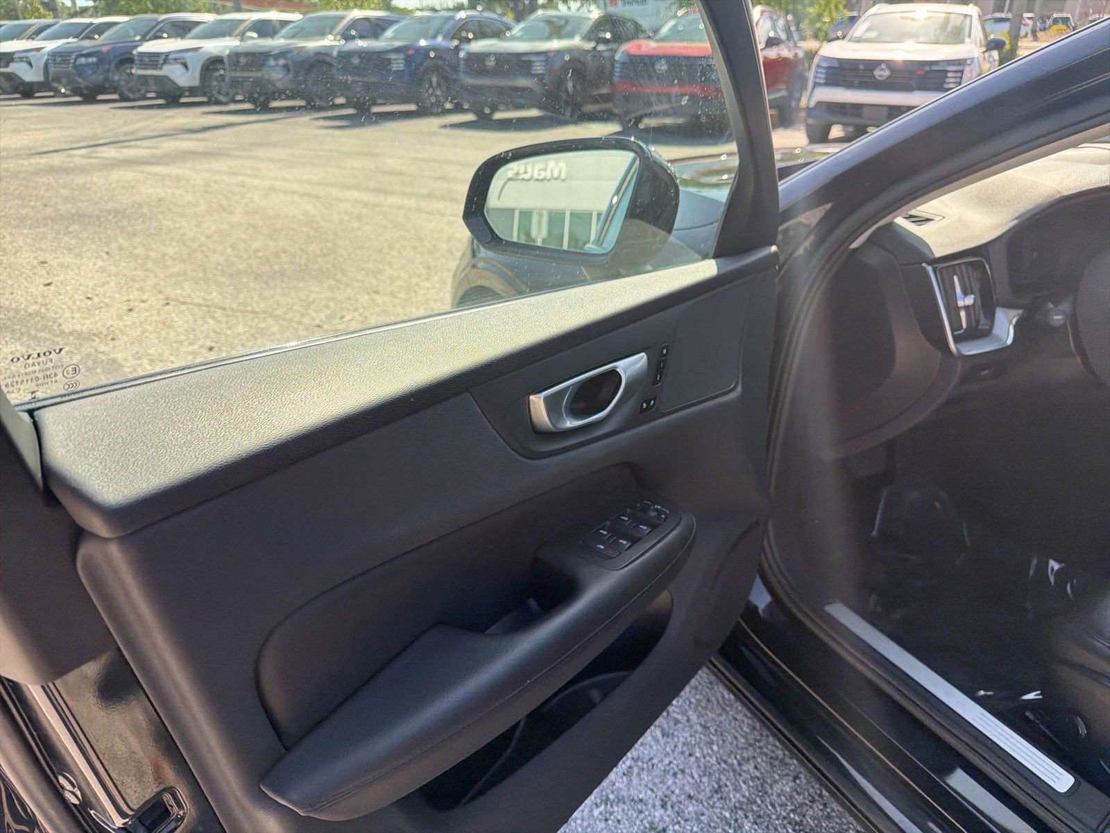 Used 2024 Volvo S60 B5 Core FWD image 19