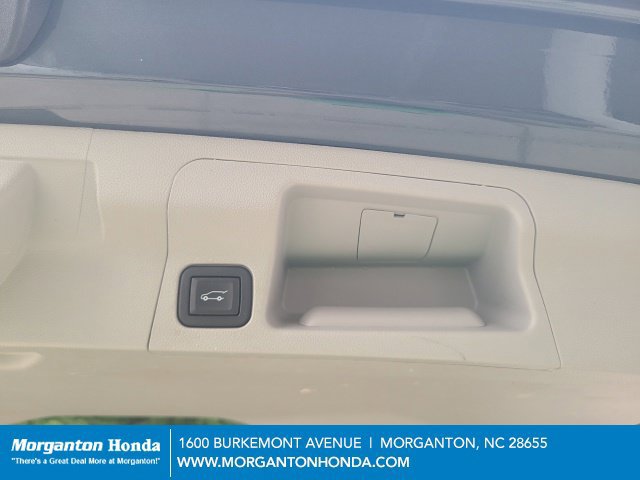 Used 2020 GMC Acadia SLT w/ LPO, Floor Liner Package FWD image 26