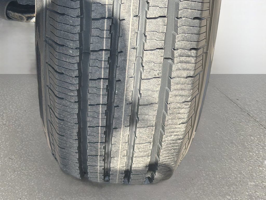 Used 2023 Jeep Wrangler Sport S image 38