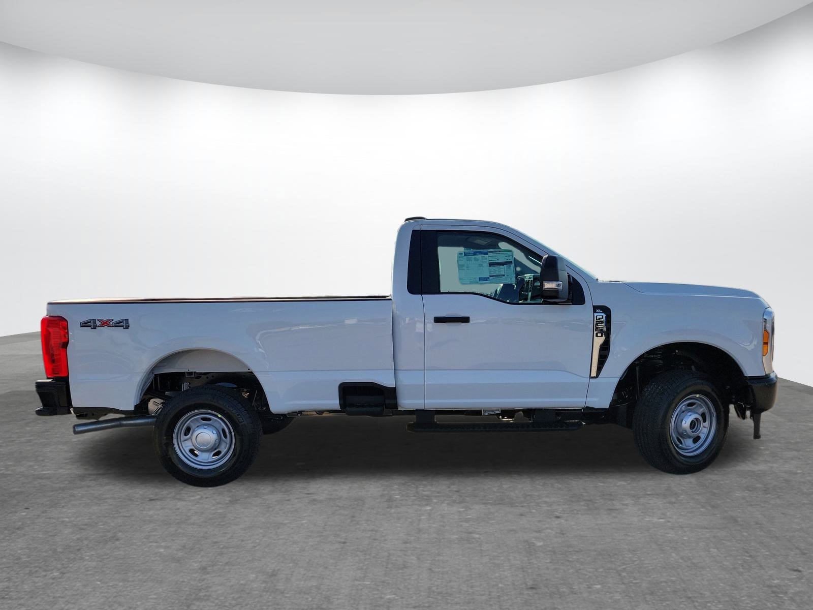 New 2026 Ford F250 4x4 Regular Cab Super Duty image 4