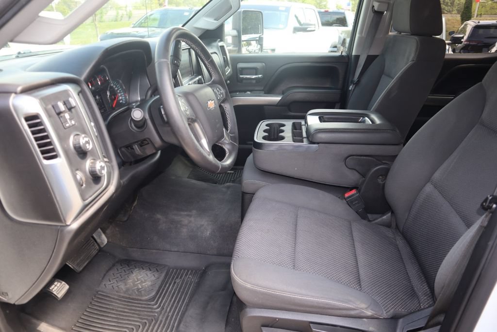 Used 2019 Chevrolet Silverado 2500 LT AWD/4WD image 17