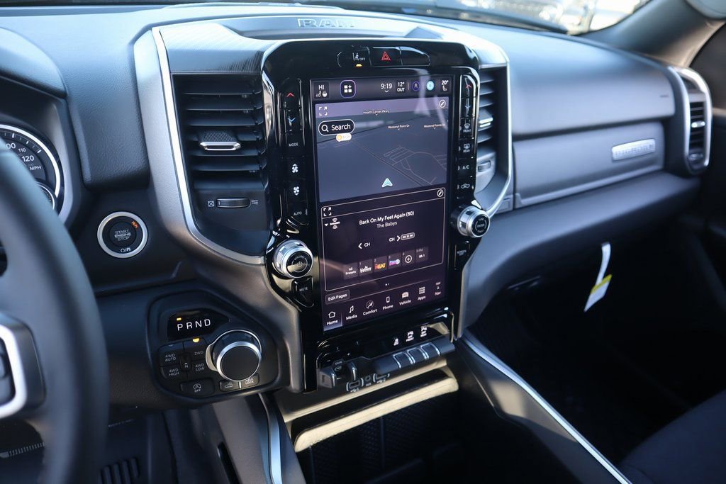 New 2026 RAM 1500 4x4 Crew Cab image 5