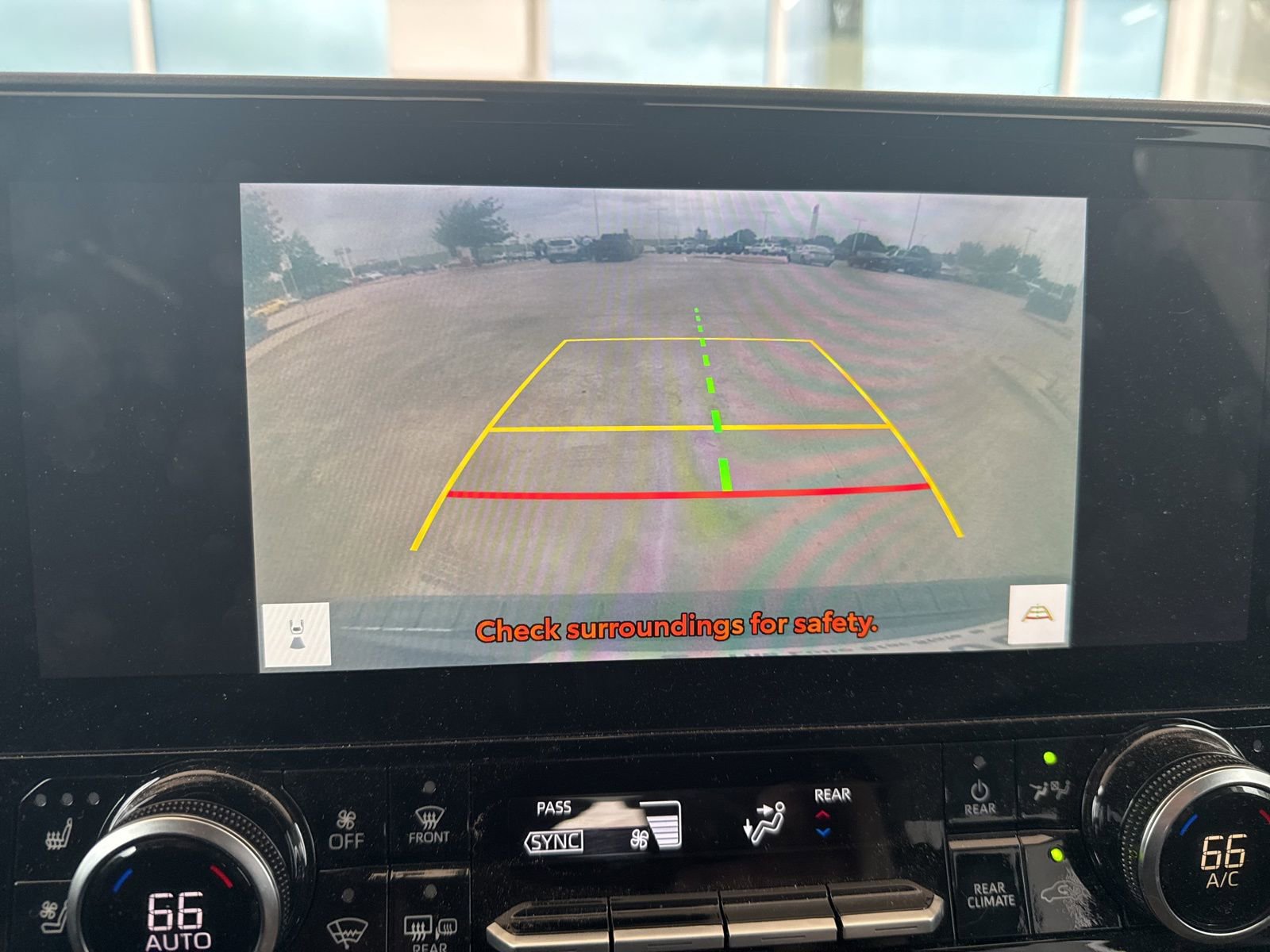 Used 2024 Toyota Highlander Limited image 27