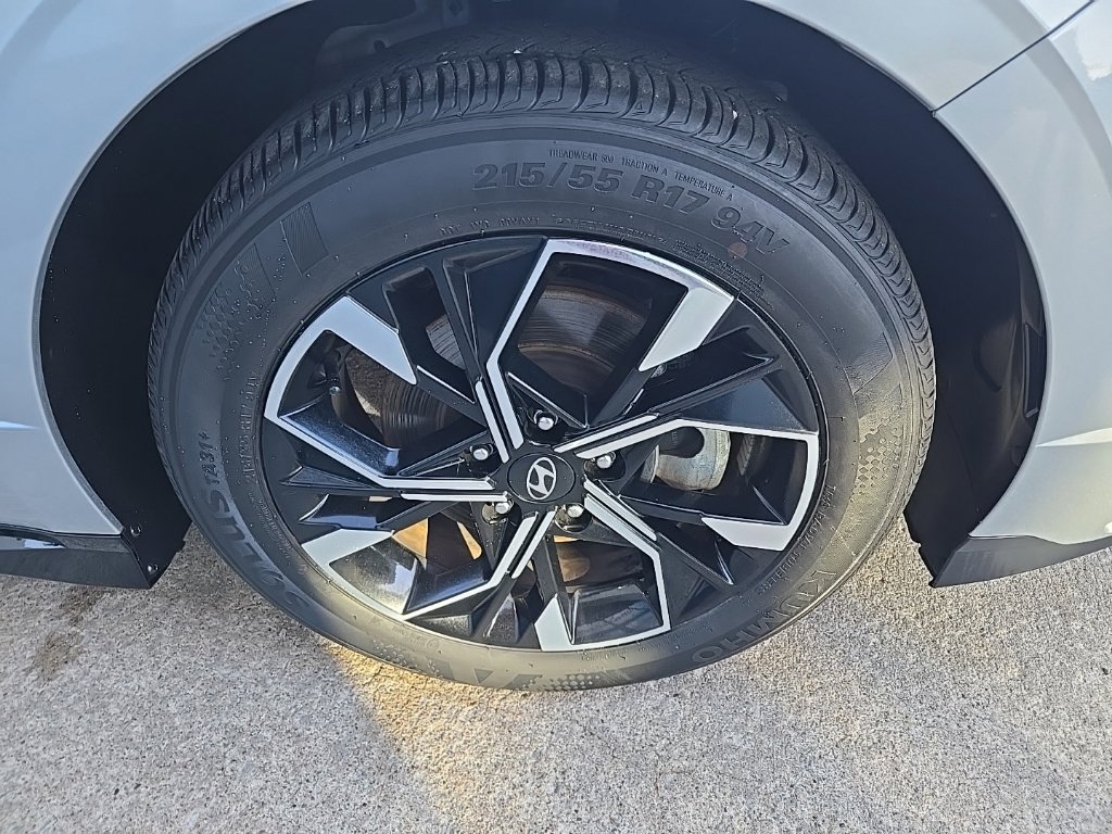 Used 2025 Hyundai Sonata SEL FWD image 42